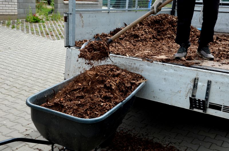 Wood Mulch Delivery detail